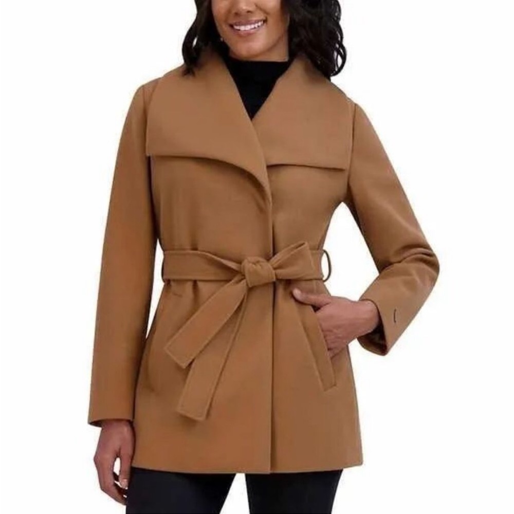 Ladies' Wrap Coat Tahari nwt - Picture 6 of 12